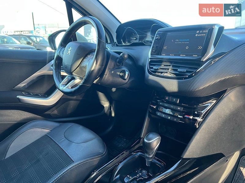 Внедорожник / Кроссовер Peugeot 2008 2019 в Львове
