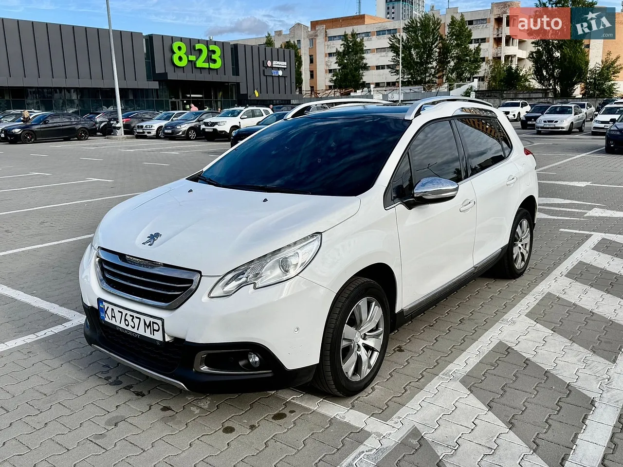 2016 Peugeot 2008 - мініатюра 12