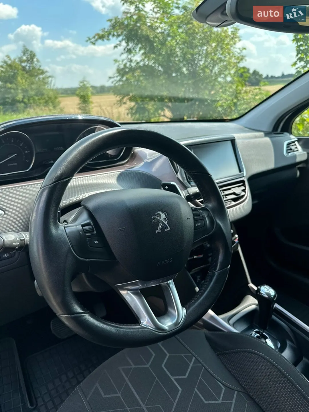 2014 Peugeot 2008 - мініатюра 15
