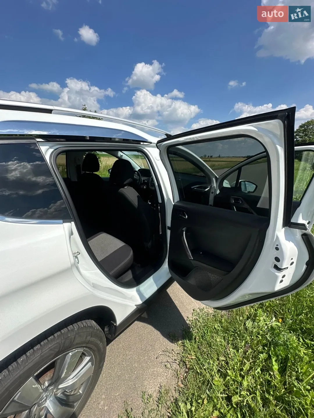 2014 Peugeot 2008 - мініатюра 22