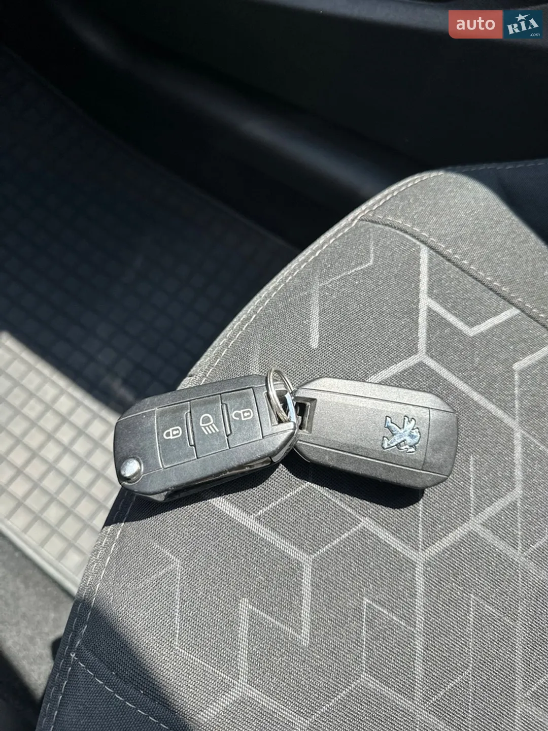 2014 Peugeot 2008 - мініатюра 25
