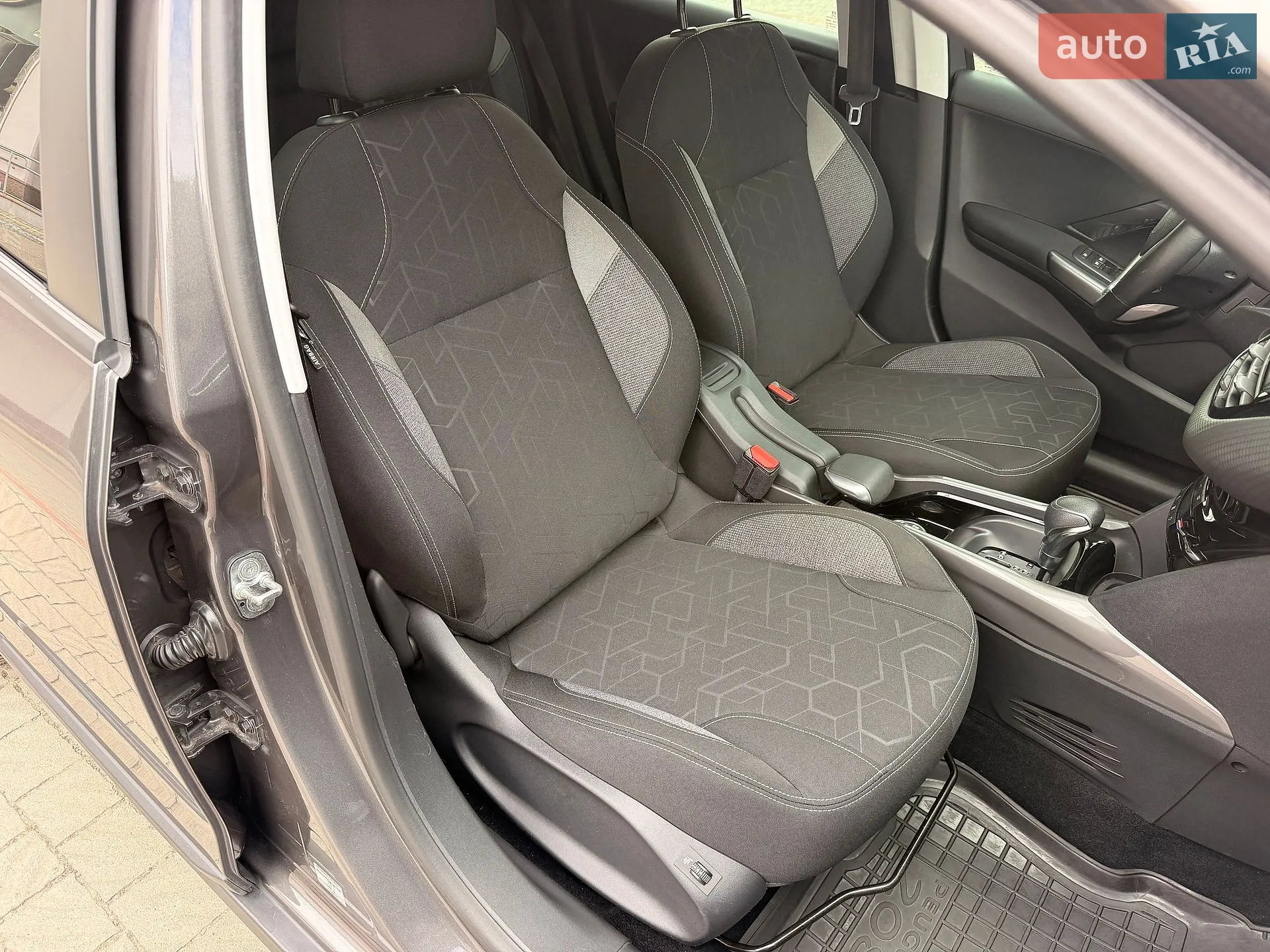 2019 Peugeot 2008 - мініатюра 25