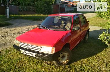 Хэтчбек Peugeot 205 1985 в Виннице