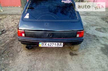Хетчбек Peugeot 205 1985 в Прилуках