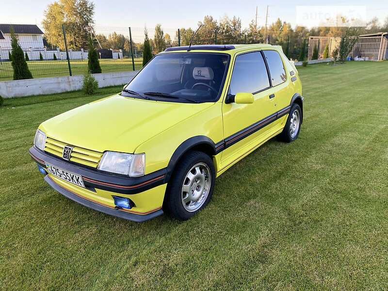 ちっち グレインレザー製Alphabetミニトリフォールドウォレット Tornado