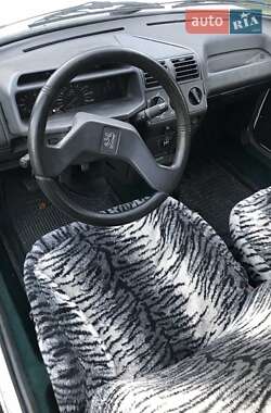 Хетчбек Peugeot 205 1988 в Яворові