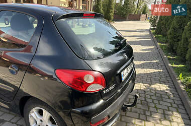 Хэтчбек Peugeot 206 plus 2011 в 