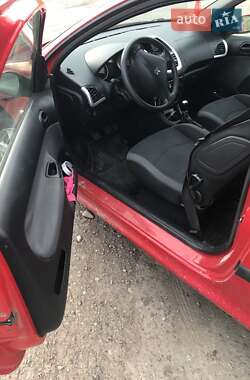 Хетчбек Peugeot 206+ 2009 в 