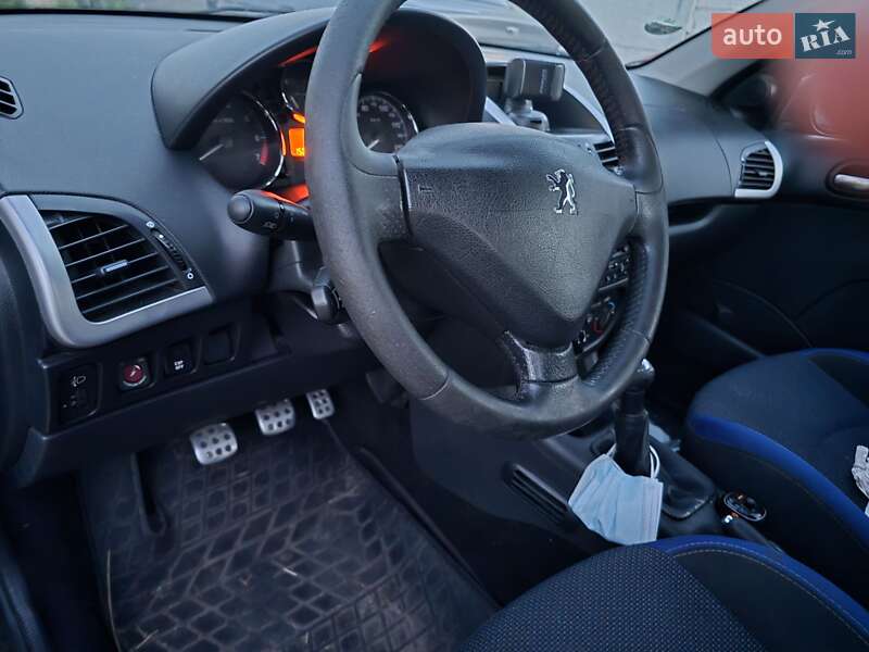 Хетчбек Peugeot 206+ 2012 в Києві фото 18 Хетчбек Peugeot 206+ 2012 в Києві