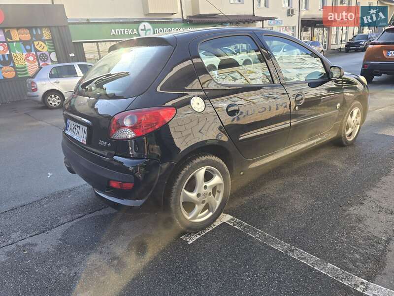 Хетчбек Peugeot 206+ 2012 в Києві фото 5 Хетчбек Peugeot 206+ 2012 в Києві