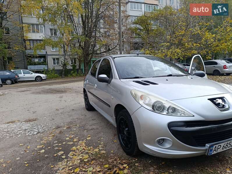 Хэтчбек Peugeot 206 plus 2010 в Запорожье фото 15 Хэтчбек Peugeot 206 plus 2010 в Запорожье