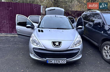 Хэтчбек Peugeot 206 plus 2009 в Луцке