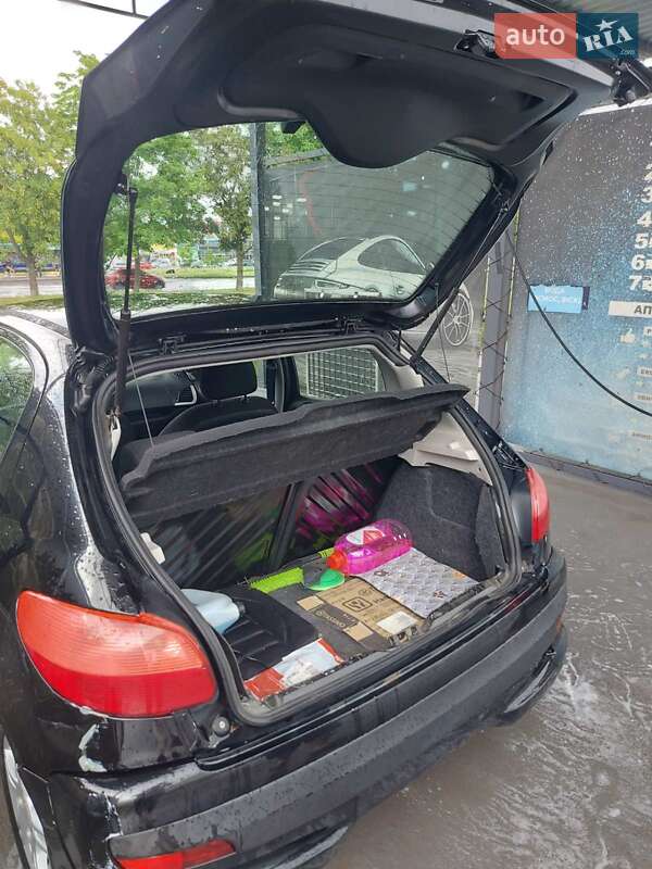 Хэтчбек Peugeot 206 plus 2010 в Запорожье