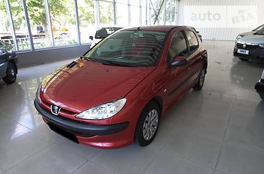 Хэтчбек Peugeot 206 2006 в Бердянске