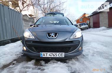 Хэтчбек Peugeot 206 2012 в Виннице