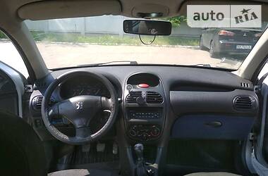 Хэтчбек Peugeot 206 2002 в Овруче