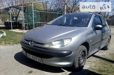 Хэтчбек Peugeot 206 2001 в Татарбунарах