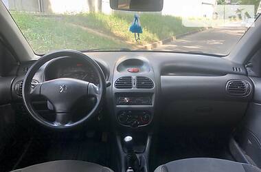 Хэтчбек Peugeot 206 2006 в Херсоне