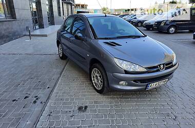 Хэтчбек Peugeot 206 2007 в Киеве