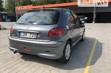 Хетчбек Peugeot 206 2008 в Тернополі