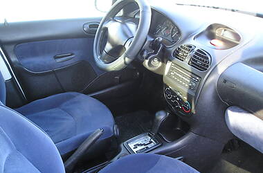Хетчбек Peugeot 206 2003 в Вінниці