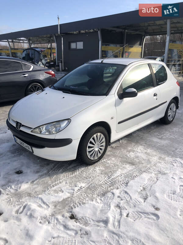Хэтчбек Peugeot 206 2006 в Ирпене