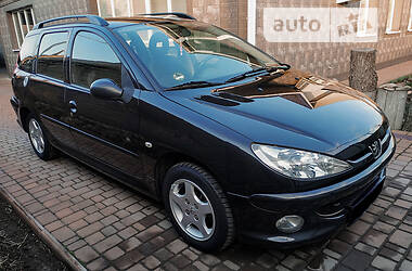 Универсал Peugeot 206 2003