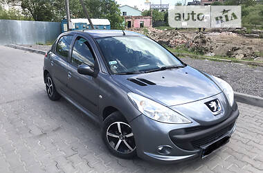 Хэтчбек Peugeot 206 2011 в Львове
