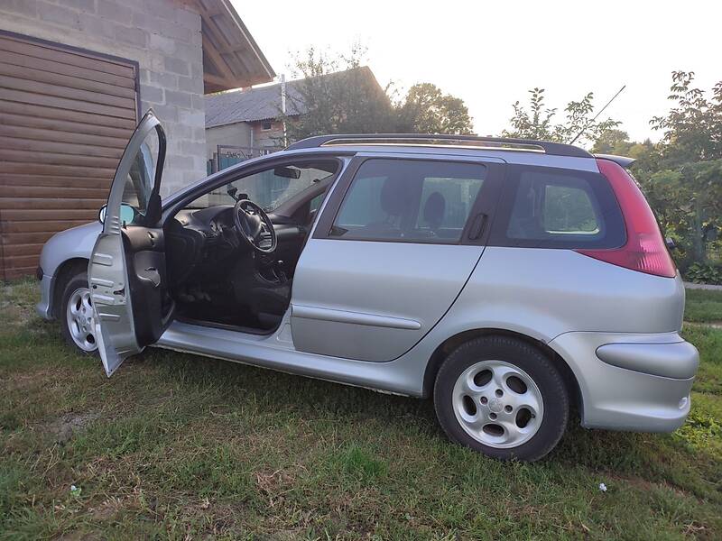 Універсал Peugeot 206 2003 в Бродах