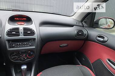 Хэтчбек Peugeot 206 2007 в 