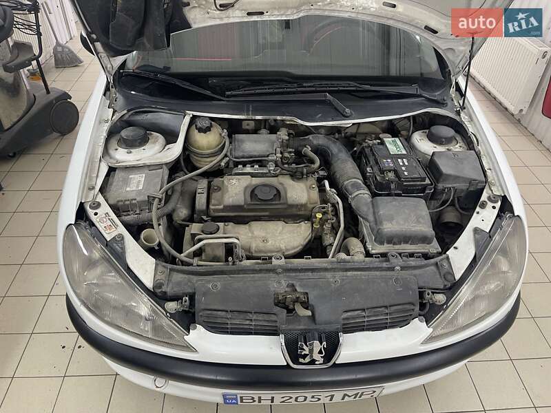 Хэтчбек Peugeot 206 2000 в Одессе фото 11 Хэтчбек Peugeot 206 2000 в Одессе