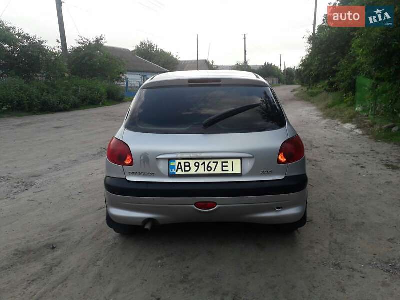 Хэтчбек Peugeot 206 2008 в Погребище