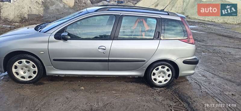 Универсал Peugeot 206 2004 в Самборе фото 8 Универсал Peugeot 206 2004 в Самборе