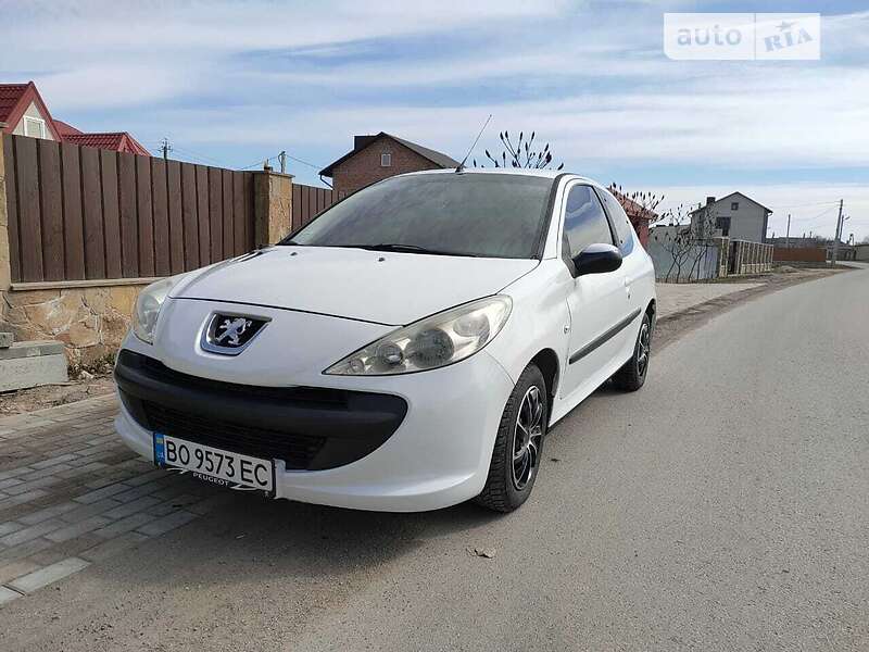 Хетчбек Peugeot 206 2009 в Тернополі