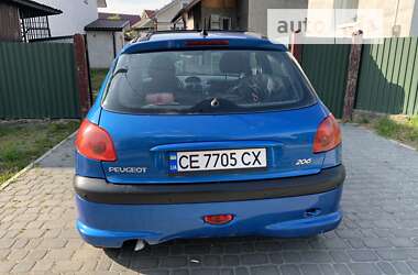 Хэтчбек Peugeot 206 2006 в Черновцах