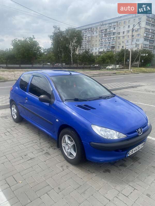 Хэтчбек Peugeot 206 2006 в Черкассах