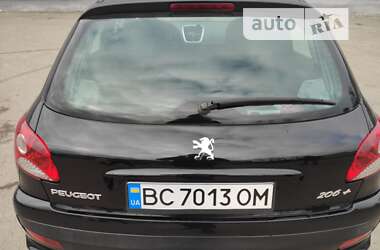 Хетчбек Peugeot 206 2010 в Львові