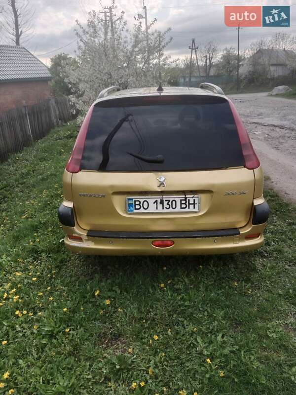 Хэтчбек Peugeot 206 2002 в Хмельницком