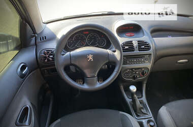 Хэтчбек Peugeot 206 2007 в Виннице