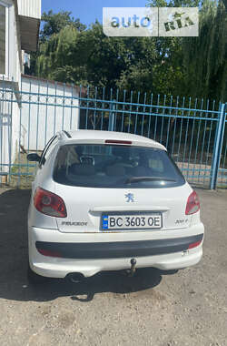 Хэтчбек Peugeot 206 2011 в Львове