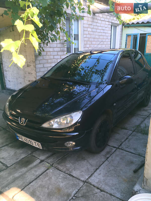 Хетчбек Peugeot 206 2007 в Покровську