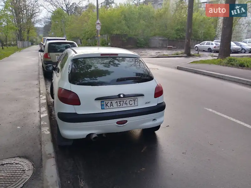 Peugeot 206