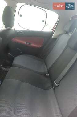 Хэтчбек Peugeot 206 2005 в 