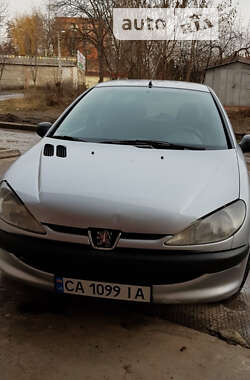 Хэтчбек Peugeot 206 1999 в Новоархангельске