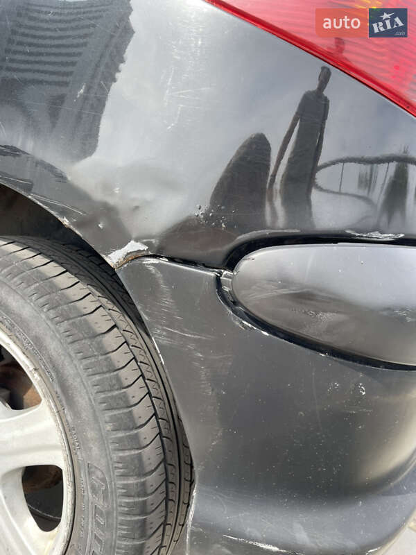 Хетчбек Peugeot 206 2008 в Києві