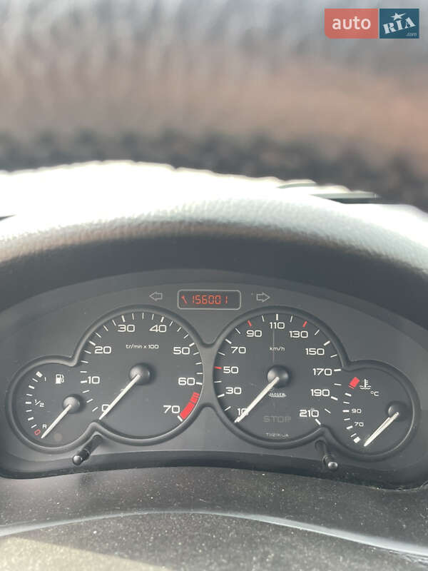 Хетчбек Peugeot 206 2008 в Києві