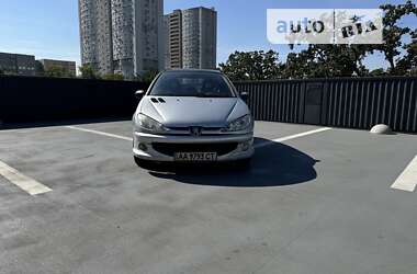 Хэтчбек Peugeot 206 2006 в Киеве