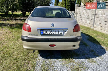 Седан Peugeot 206 2007 в Рівному