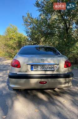 Седан Peugeot 206 2007 в 