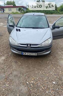 Хэтчбек Peugeot 206 2005 в Раздельной